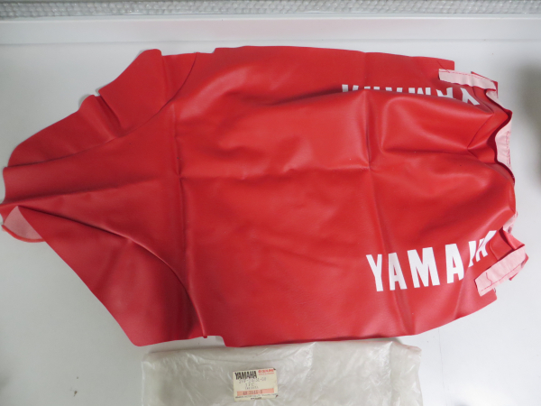 Yamaha Sitzbank Bezug Sitzbezug DT80 LCI DT125LC seat cover 26F-24731-00 original NEU 26F-24731-00 Original Ersatzteil – MG-T