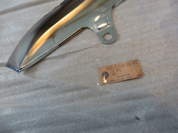 Yamaha Kettenschutz Kettenkasten RD50 DX chain case Original NEU