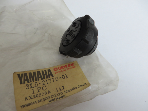 Yamaha OIL TANK CAP ASSY FS80 SE  FS1 SE LB50 LB80 Chappy 52W-21770-00 Original NEU 3L5-21770-01 Genuine spare part – MG-Teil