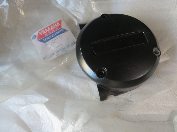 Yamaha Ölpumpendeckel RD125 RD200 oil pump cover 1E7-15416-00 Original  NOS 1E7-15416-00 Original Ersatzteil – MG-Teileshop