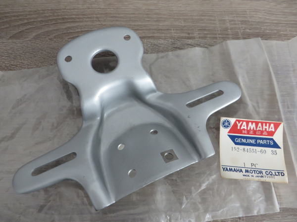Yamaha Rücklichthalter YDS2 YDS3 bracket license 152-84551-60-35 Original NOS 152-84551-60-35 Original Ersatzteil – MG-Teiles
