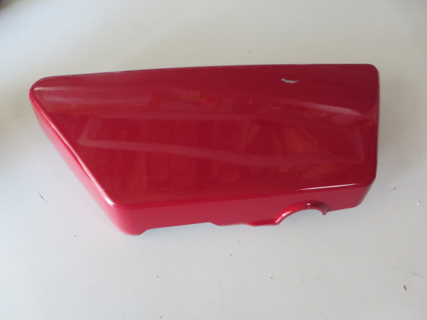 Yamaha Seitendeckel rechts Rot XS500 side cover RH Original NOS  Original Ersatzteil – MG-Teileshop