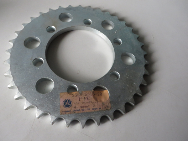 Yamaha Kettenrad XS650 XS1 XS2 TX650 rear sprocket original  Original Ersatzteil – MG-Teileshop