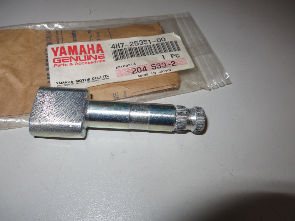 Yamaha Rear Brake Cam Shaft TR1 XJ550 XJ650 XJ750 SECA XZ550 XV535 XV750 XV1000 XV1100 XVS650 4H7-25351-00 Original NEU 4H7-2