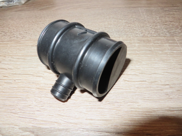 Yamaha Verbindung Ansauggummi YAMAHA XS250 XS360 XS400 Carb Rubber Joint 90413-40002 NOS 90413-40002 Original Ersatzteil – MG