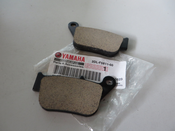 Yamaha Bremsbeläge hinten YP250R X-Max rear brake pads 2DL-F5811-00 Original NEU 2DL-F5811-00 Original Ersatzteil – MG-Teiles