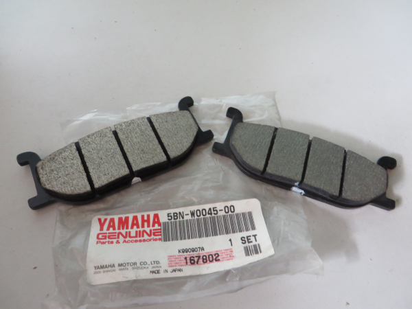 Yamaha Bremsbeläge vorne XVS650 A Drag Star Classic brake pads Original NEU 5BN-W0045-00 Original Ersatzteil – MG-Teileshop
