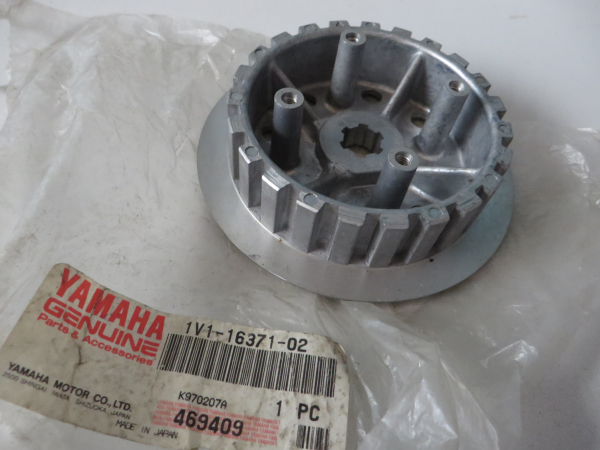 Yamaha DT80 LCII YZ80 Boss Clutch 1V1-16371-02 Original NEU 1V1-16371-02 Genuine spare part – MG-Teileshop