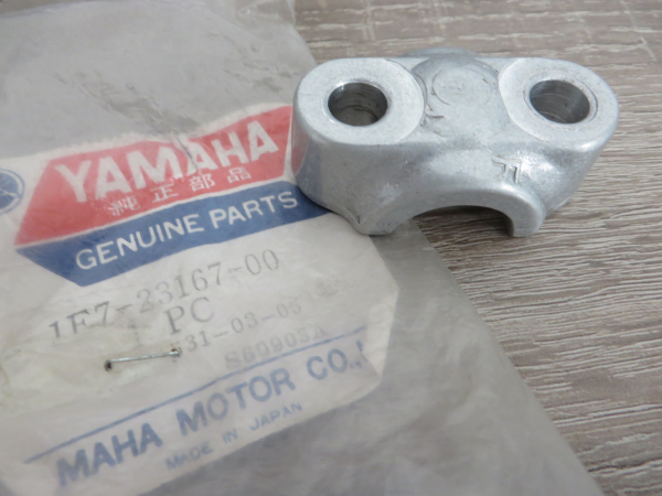 Yamaha Klemme Vorderachse RD125 RD200 XS250 XS360 XS400 SE 1E7-23167-00 Original NOS 1E7-23167-00 Original Ersatzteil – MG-Te
