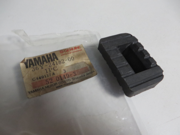 Yamaha FJ1200 FJ1100 TDR125 tank damper locating 36Y-24182-00 Original 36Y-24182-00 Genuine spare part – MG-Teileshop