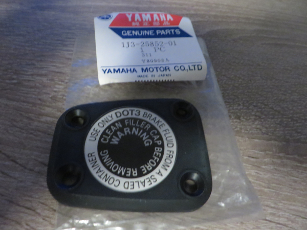 Yamaha Deckel Bremsflüssigkeitsbehäter FS1 DX RD50M SR500 XS250 XS400 XS500 XS750 XS850 XS1100 1J3-25852-01 Original 1J3-2585