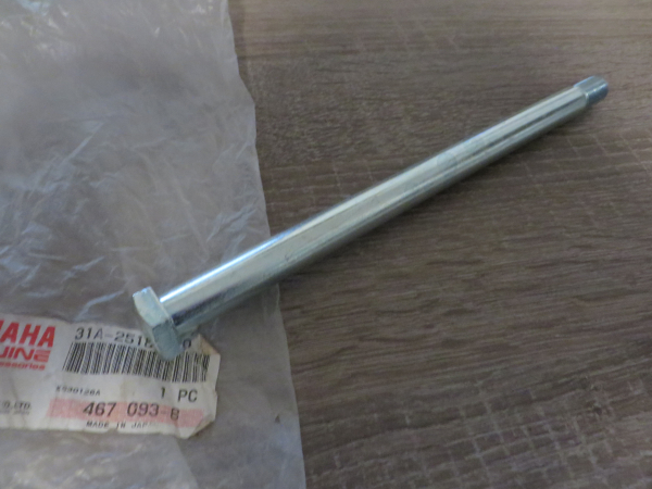 Yamaha Radachse XJ900 F Diversion TY125 TY175 axle wheel 31A-25181-00 NEU 31A-25181-00 Original Ersatzteil – MG-Teileshop