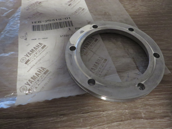 Yamaha Staubschutzring Hinterrad XT500 SR500 DT400 MX 1E6-25319-01 Original NEU 1E6-25319-01 Original Ersatzteil – MG-Teilesh