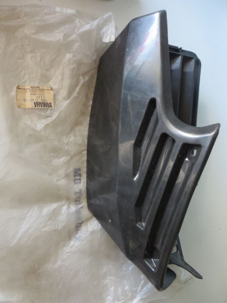 Yamaha Kühlerverkleidung DT80 LCII DT125 radiator cover Genuine