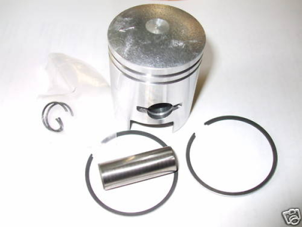 Suzuki Kolben Kolbensatz Kolbenkit RV50 RV 50 komplett