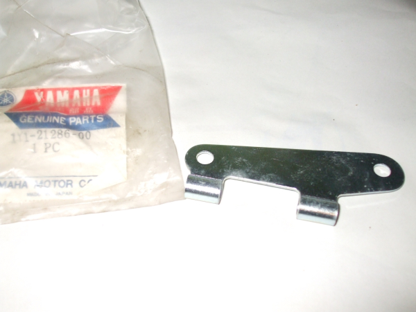 Yamaha FS1 Scharnier für Werkzeugkasten Original NEU 1Y1-21286-00 Original Ersatzteil – MG-Teileshop