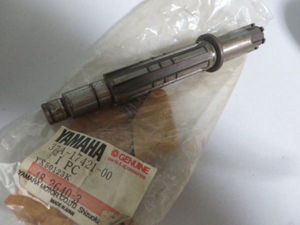 Yamaha DT80 LCI axle drive 37A-17421-00 Original NOS 37A-17421-00 Genuine spare part – MG-Teileshop