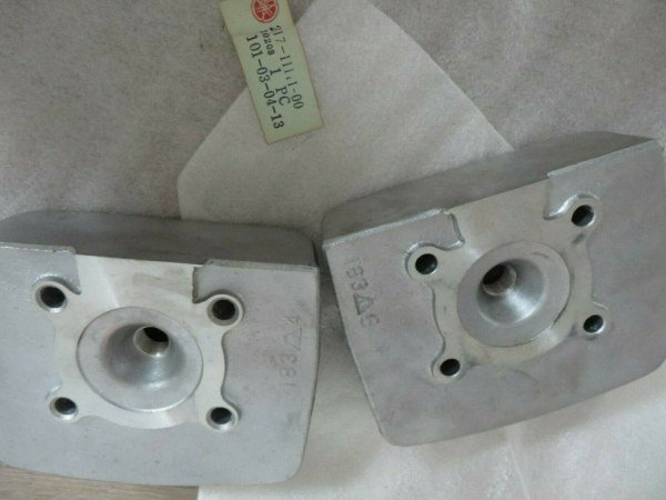 Yamaha Zylinderköpfe Zylinderkopf AS1 AS2 YAS1 YAS2 cylinder head Genuine NOS