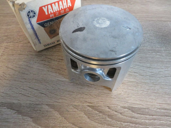Yamaha Kolben 85,50 mm DT400 Typ 513 piston 500-11636-02 Original 500-11636-02 Original Ersatzteil – MG-Teileshop