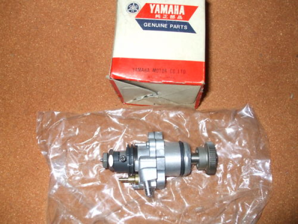 Yamaha Ölpumpe Bop LB3-M LB3-80 Chappy LB50 LB80 oil pump Original NEU 1M3-13101-00  1M4-13101-00  527-13101-00 1F5-13101-00