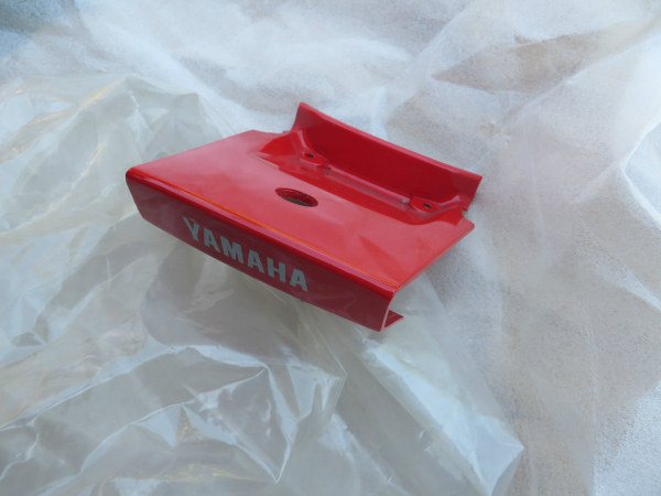 Yamaha Deckel hinten ROT CW50 RS BW`S Next Generation MBK Booster 4SB-F171E-00 Original NEU 4SB-F171E-00 Original Ersatzteil
