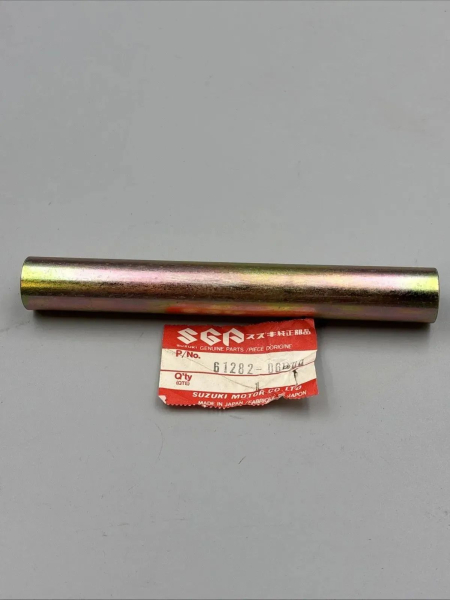 Yamaha SUZUKI DISTANZHÜLSE GSXR1100 SPACER,REAR SWING ARM PIVOT XX22822 61282-06B0V Original Ersatzteil – MG-Teileshop