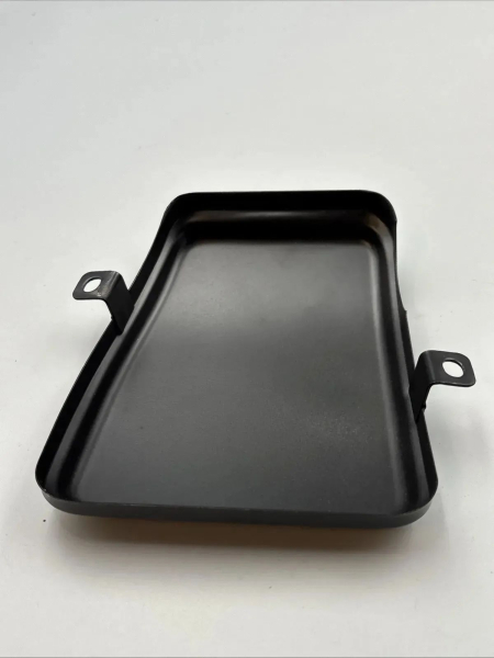 SUZUKI GS750 LUFTFILTERKAPPE LINKS COVER,AIR CLEANER,LEFT 13772-45010 XX22786