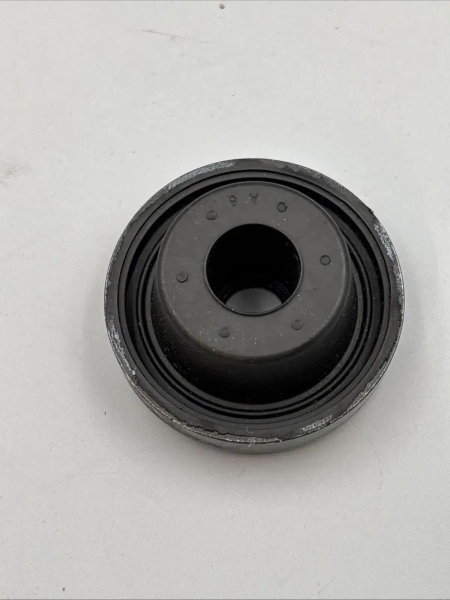 SUZUKI VS750 GUMMI CUSHION,LOWER 56240-38A10 XX36835