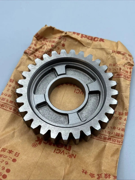 SUZUKI ZAHNRAD 3.GANG GSX1300R GEAR,3RD DRIVEN(29T) 24331-24F00 XX36913
