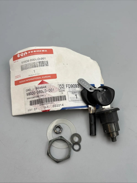 Yamaha SUZUKI ERSATZSCHLOSS DL1000 LOCK SET W/ 2 KEYS 990D0-06GLO-001 XX36928 990D0-06GLO-001 Original Ersatzteil – MG-Teiles