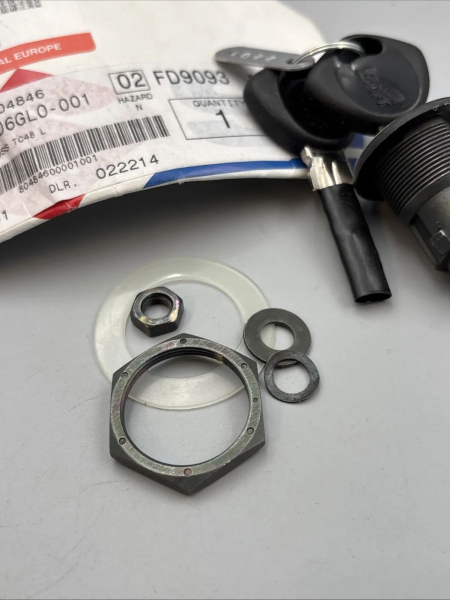 SUZUKI ERSATZSCHLOSS DL1000 LOCK SET W/ 2 KEYS 990D0-06GLO-001 XX36928