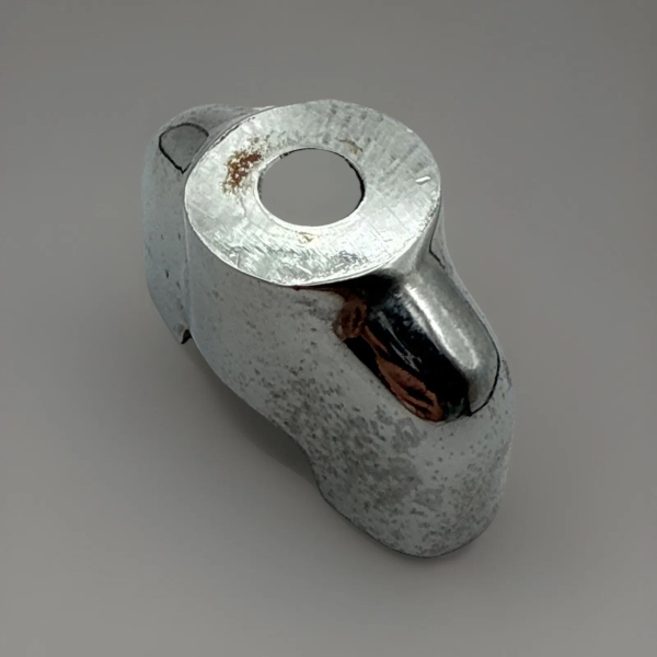 SUZUKI LENKERBEFESTIGUNG LS650F LS650P HOLDER, HANDLE LOWER XX36066