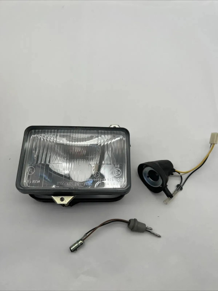 SUZUKI SCHEINWERFER HEADLAMP HEADLIGHT 35100-46A51-999 ORIGINAL NEU SA0352