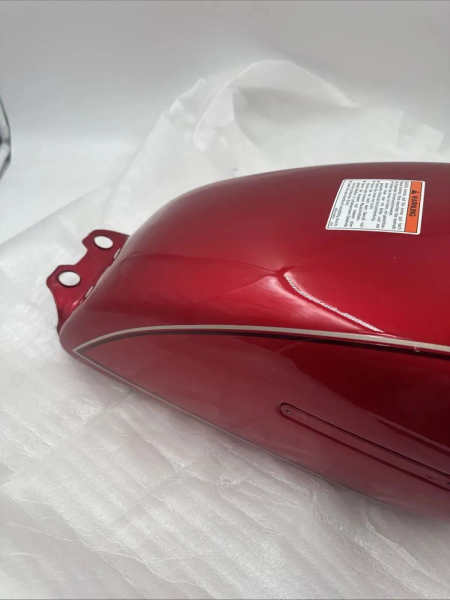 SUZUKI KRAFTSTOFFTANK BENZINTANK ROT FUEL TANK GN125 ORIGINAL NOS S00014